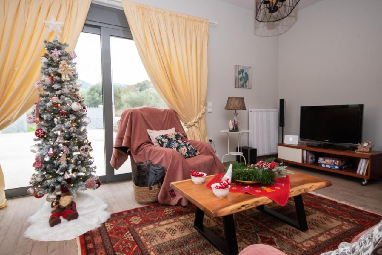 Stellas Guesthouse Near Arachova Stirion Bagian luar foto