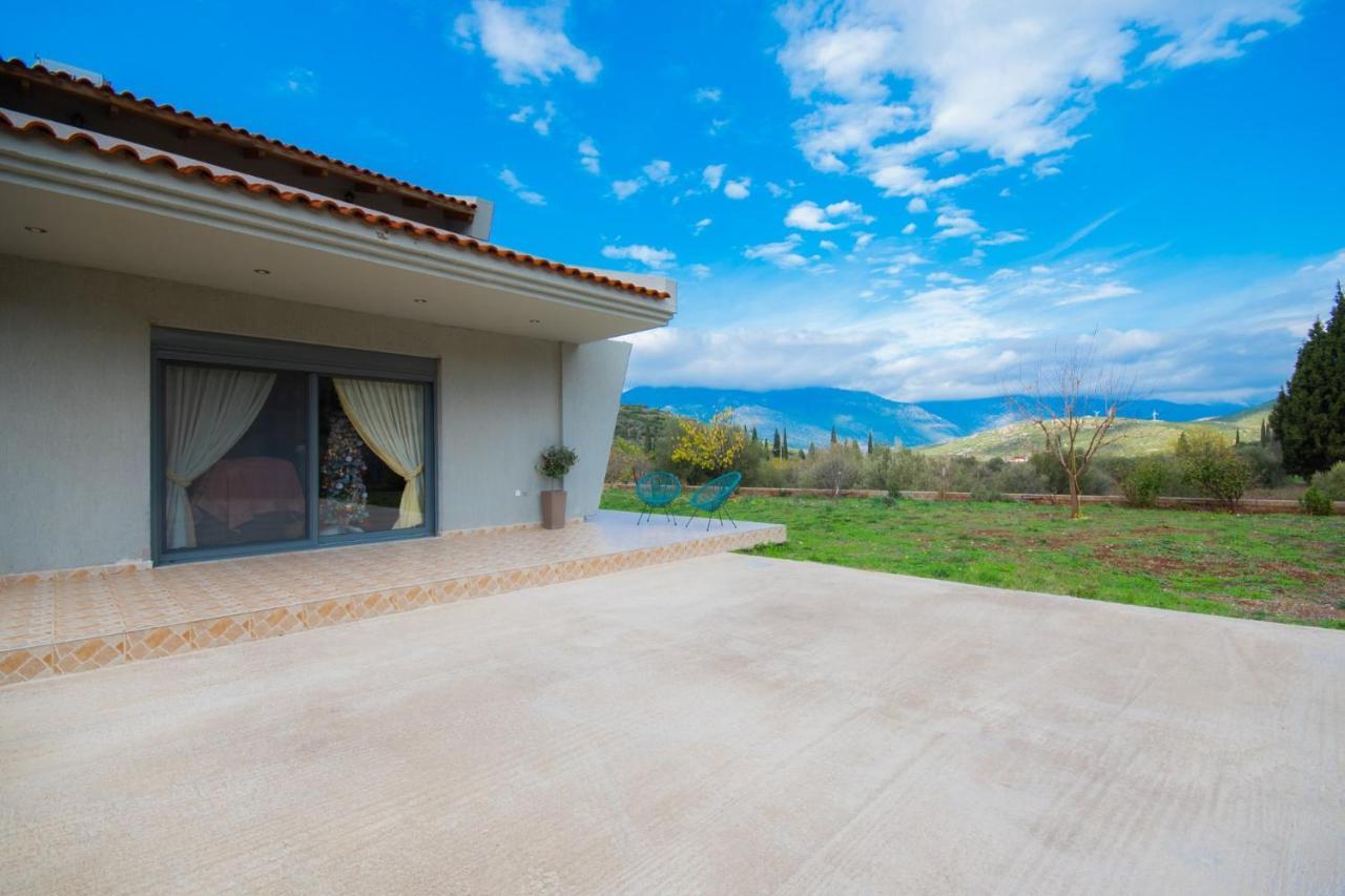 Stellas Guesthouse Near Arachova Stirion Bagian luar foto